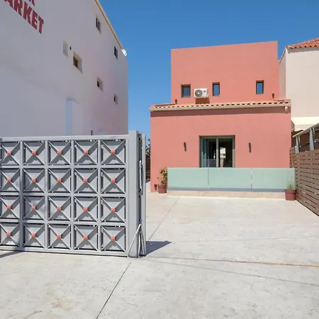 The Red Nest * Amoudi